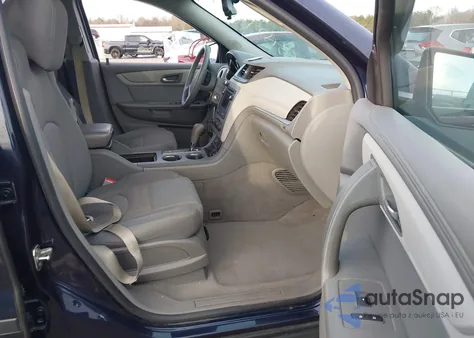 2017 Chevrolet Traverse Ls из США, поврежденный, VIN 1GNKRFKD9HJ181193